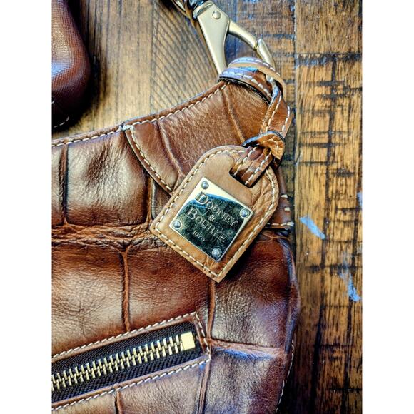 Matching Dooney & Bourke Croc Embossed Cognac Leather Med Cinzia Bag & Wallet - Picture 4 of 13